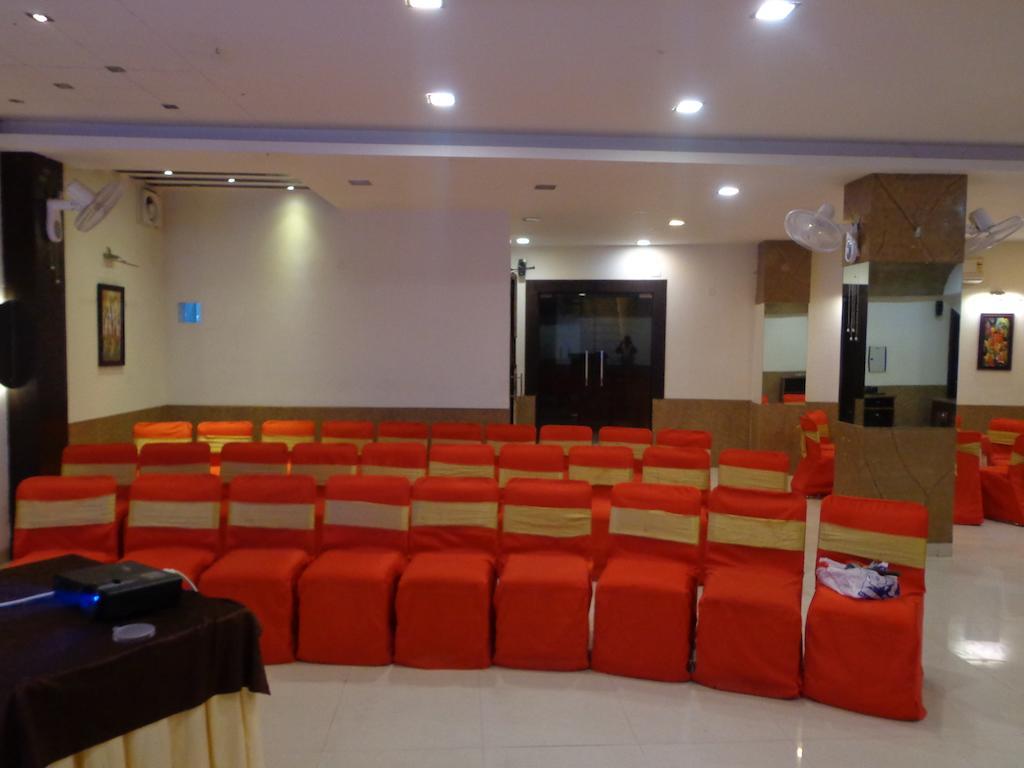 Aashyana Hotel Alwar Exterior photo