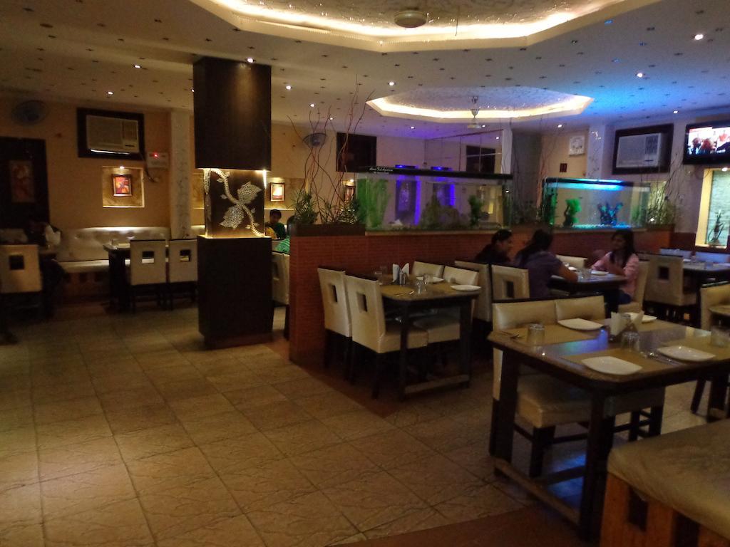 Aashyana Hotel Alwar Exterior photo